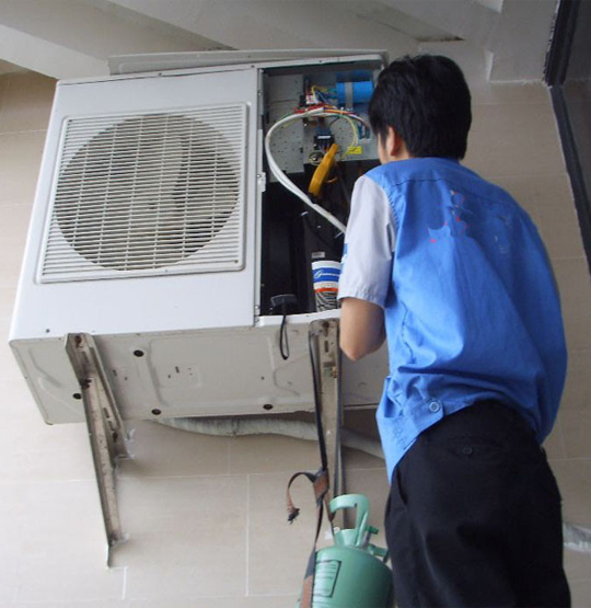 泸定空调开机无反应维修